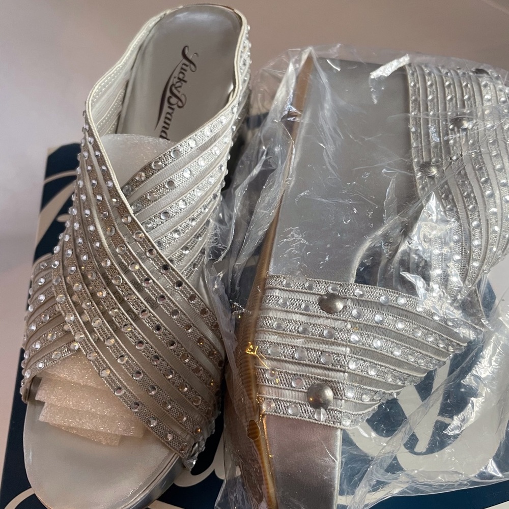 Lucky Brand women’s size 7 shoes